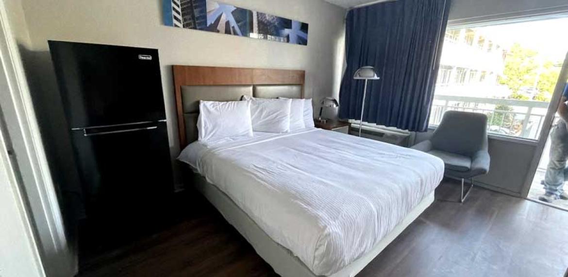 King Room – (Parking area view)